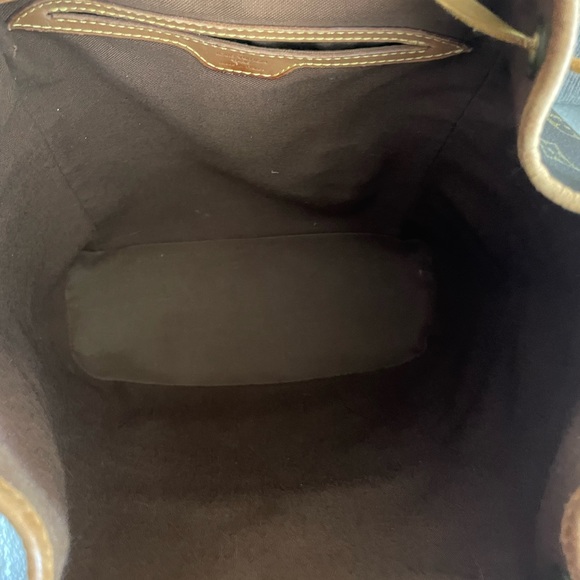 Authentic LV Montsouris GM Backpack Monogram - Picture 6 of 12